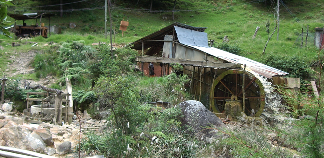 Small scale milling operation in Colombia